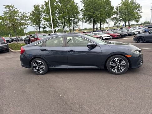 Used 2018 Honda Civic EX-L image 7