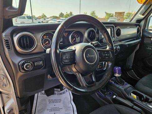 Used 2020 Jeep Wrangler Sport AWD/4WD image 14