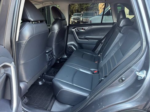 Used 2019 Toyota RAV4 XLE Premium w/ Advanced Technology Package AWD/4WD image 14