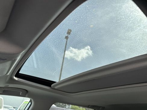 Used 2025 Toyota RAV4 XLE w/ Convenience Package image 23