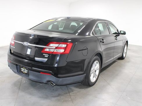 Used 2017 Ford Taurus SEL AWD/4WD image 9
