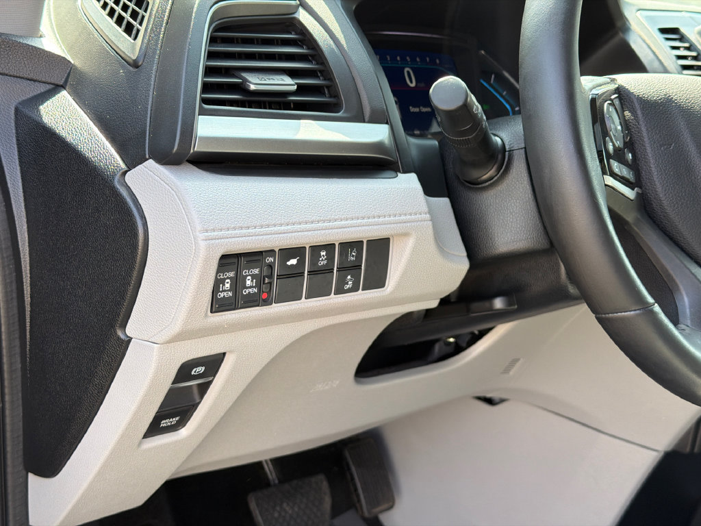 Used 2019 Honda Odyssey EX-L image 17