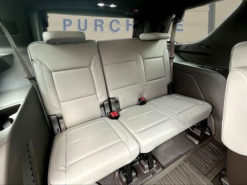 Used 2022 GMC Yukon SLT w/ SLT Luxury Package AWD/4WD image 28