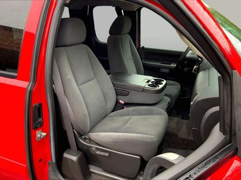 Used 2008 Chevrolet Silverado 1500 LT w/ All Star Edition AWD/4WD image 8