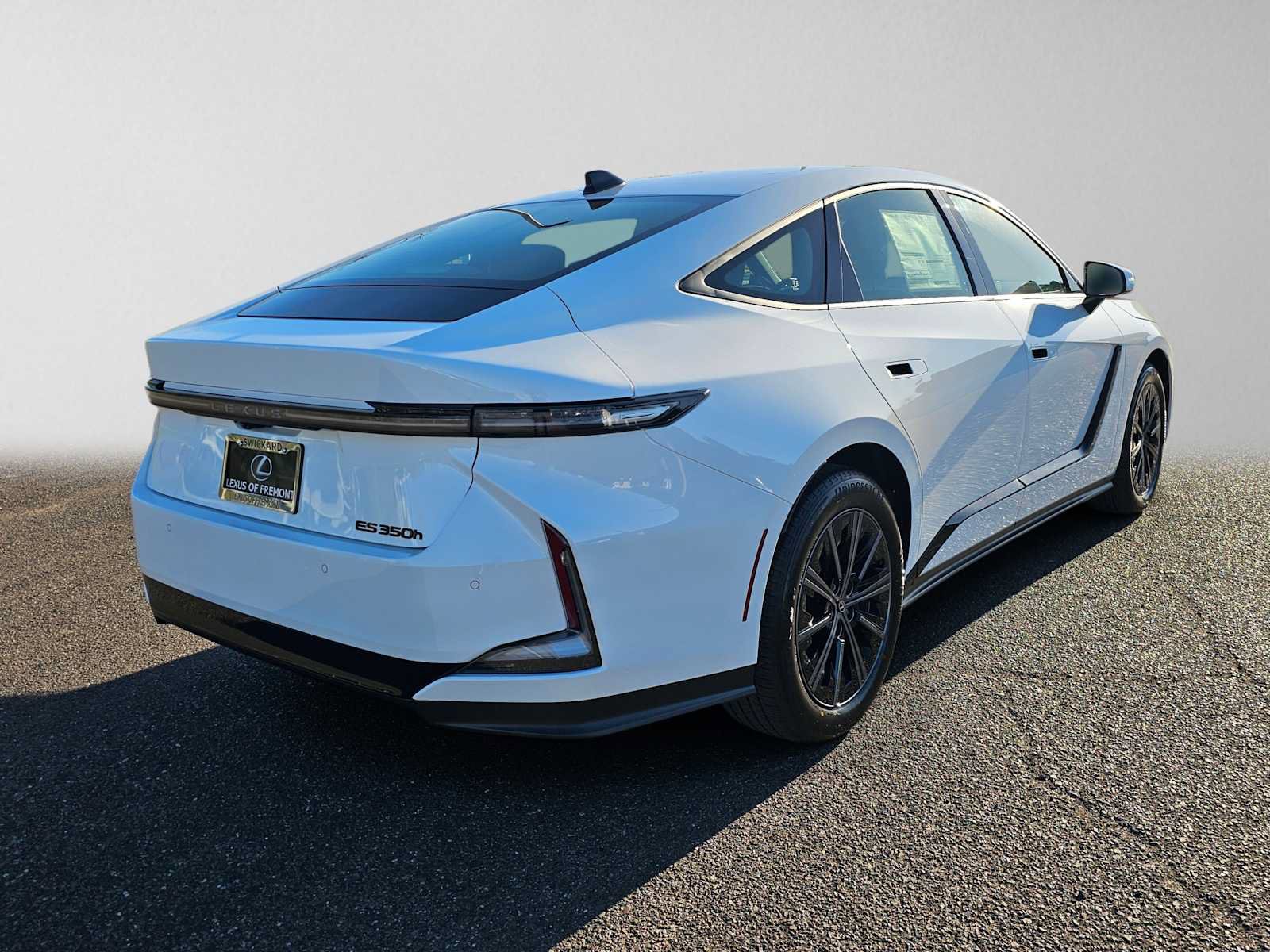 New 2026 Lexus ES 350h FWD image 3