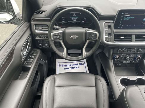 Used 2024 Chevrolet Tahoe Z71 w/ Luxury Package AWD/4WD image 13