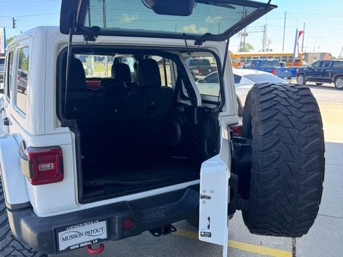 Used 2021 Jeep Wrangler Unlimited Rubicon AWD/4WD image 7