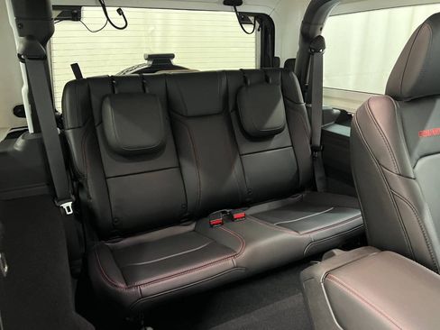 Used 2026 Jeep Wrangler Rubicon w/ Safety Group AWD/4WD image 13
