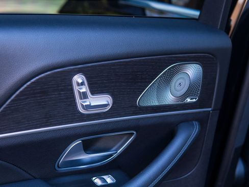 Used 2023 Mercedes-Benz GLE 350 w/ 3rd Row Seat Package image 30