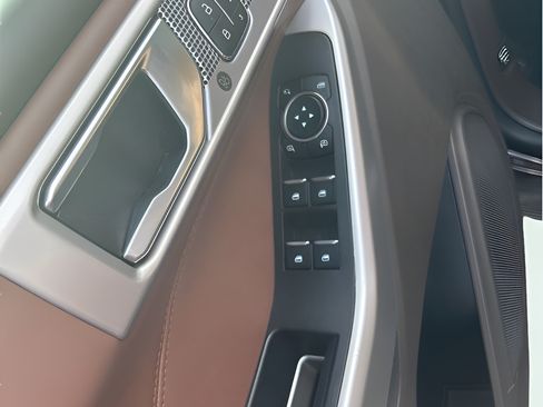 Used 2023 Ford Explorer King Ranch AWD/4WD image 18