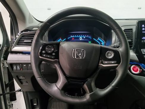 Used 2023 Honda Odyssey Touring image 25