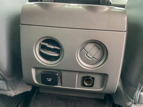 Used 2011 Ford F150 Lariat Limited image 34