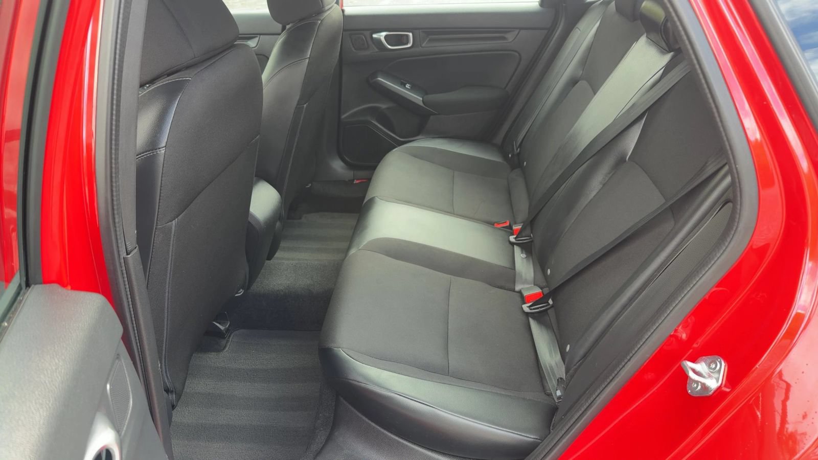 Used 2023 Honda Civic Sport image 15
