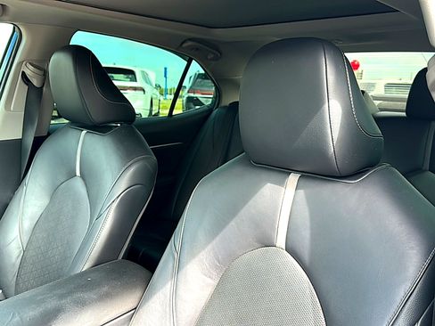 Used 2021 Toyota Camry XSE FWD image 14
