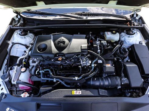 Used 2022 Toyota Camry XSE w/ Cold Weather Package image 22