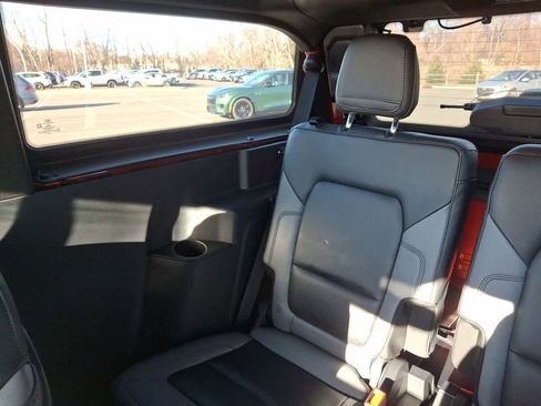 Used 2024 Ford Bronco Big Bend image 12