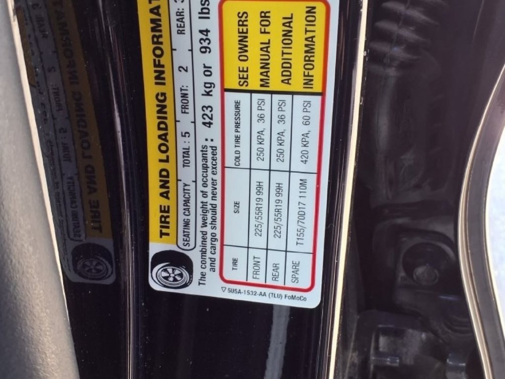 Used 2022 Ford Escape SE w/ SE Sport Appearance Package FWD image 37