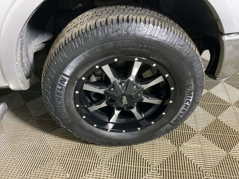 Used 2013 Ford F150 Lariat w/ Luxury Equipment Group image 15