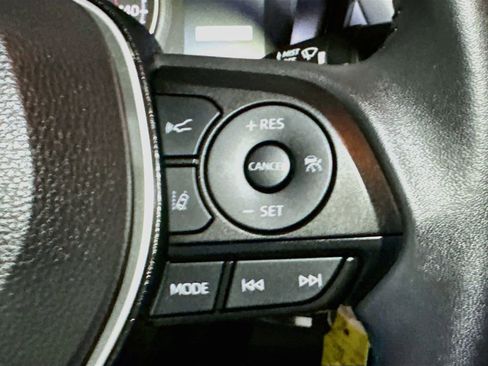 Used 2022 Toyota Corolla SE image 31