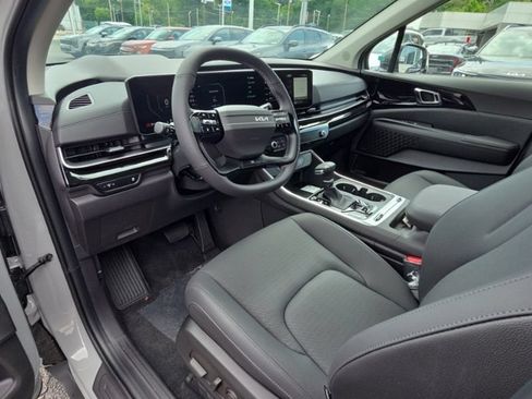 New 2027 Kia Carnival SX Prestige FWD image 30