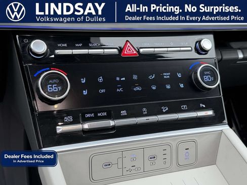 Used 2024 Hyundai Santa Fe Limited AWD/4WD image 19