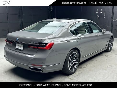 Used 2020 BMW 750i xDrive w/ Executive Package AWD/4WD image 7