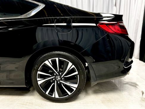 Used 2017 Honda Accord EX-L image 11