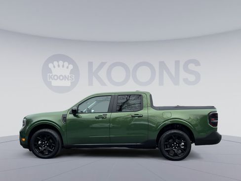 Used 2025 Ford Maverick Lariat w/ Black Appearance Package image 2