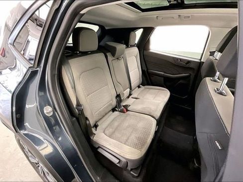Used 2022 Ford Escape SE w/ SE Sport Appearance Package AWD/4WD image 19