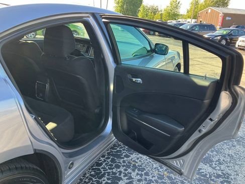 Used 2014 Dodge Charger SXT w/ Driver Confidence Group (AJG) AWD/4WD image 15