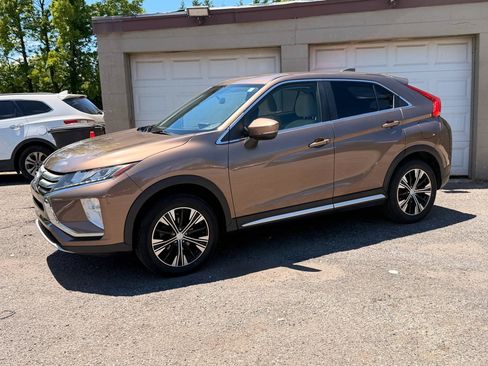 Used 2019 Mitsubishi Eclipse Cross SE AWD/4WD image 2