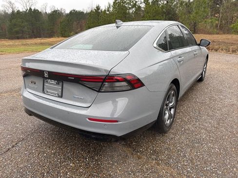 Used 2024 Honda Accord EX-L image 3