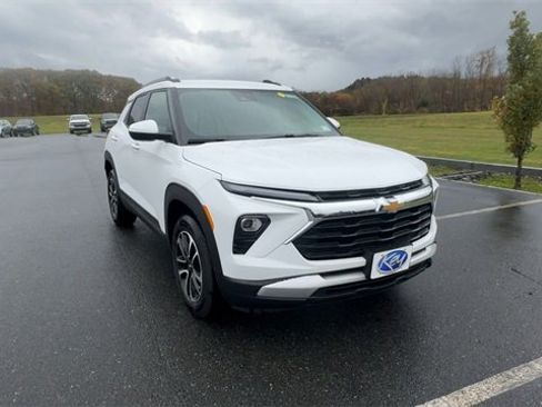 New 2026 Chevrolet TrailBlazer LT image 2
