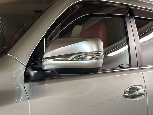 Certified 2022 Lexus GX 460 Luxury w/ Sport Design Package AWD/4WD image 5