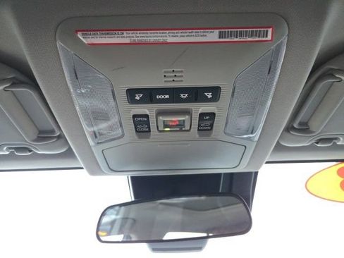 Used 2023 Toyota RAV4 XLE Premium image 21