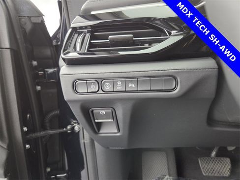 Used 2024 Acura MDX SH-AWD w/ Technology Package image 44