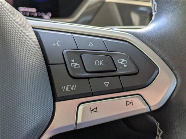 Used 2023 Volkswagen Tiguan SE w/ Panoramic Sunroof Package FWD image 5