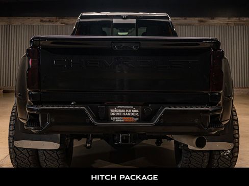 Used 2024 Chevrolet Silverado 3500 High Country w/ High Country Premium Package image 8