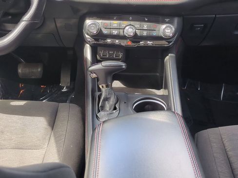 Used 2023 Dodge Durango GT RWD image 22