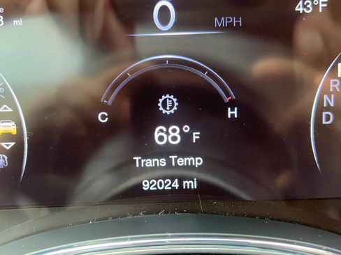 Used 2021 Jeep Grand Cherokee Limited AWD/4WD image 18