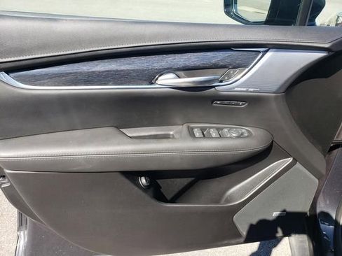 Used 2023 Cadillac XT5 Premium Luxury AWD/4WD image 11