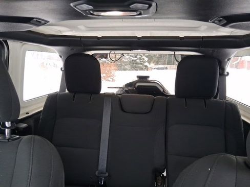 Used 2018 Jeep Wrangler Unlimited Sport image 24