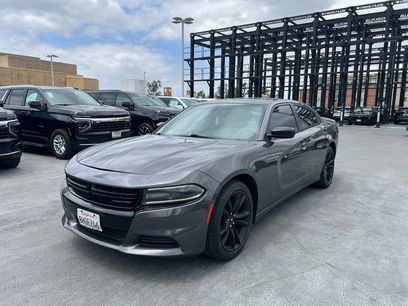 Used 2018 Dodge Charger SXT w/ Blacktop Package