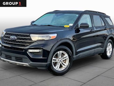 Certified 2020 Ford Explorer XLT w/ Equipment Group 202A RWD image 1