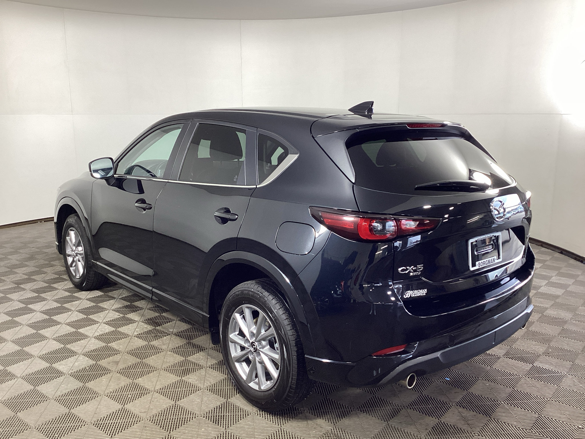 Used 2025 MAZDA CX-5 AWD 2.5 S w/ Preferred Package image 4