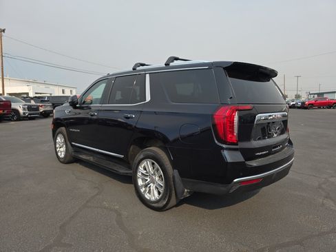Used 2023 GMC Yukon SLT w/ SLT Premium Package AWD/4WD image 6