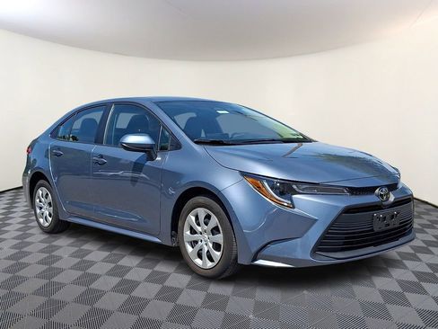 Used 2024 Toyota Corolla LE FWD image 1