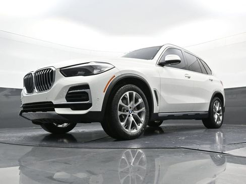 Used 2023 BMW X5 xDrive40i w/ Premium Package image 23