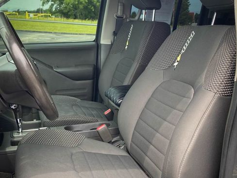 Used 2018 Nissan Frontier PRO-4X AWD/4WD image 22