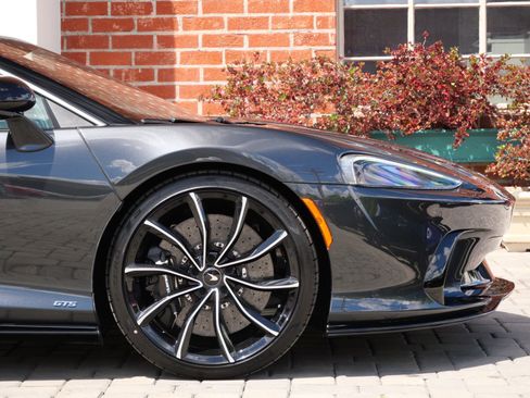 New 2026 McLaren GTS RWD image 7